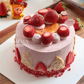 草莓酸奶奶皮子蛋糕