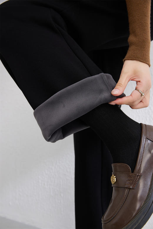 L1臣禾	【加绒直筒裤】百搭通勤黑色休闲裤	JZ254060375 商品图10