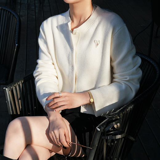 【特价不退换】【预售7天】良木礼山羊绒开衫（D25103421F） 商品图4