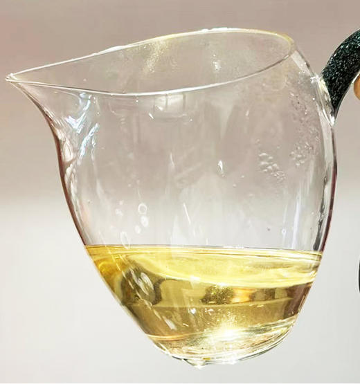 生普| 【镇店之宝】2025年困鹿山核心区 细叶种古树龙珠8g*20颗 商品图8