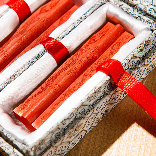 60-70年代一得阁制老硃膘墨（一锭） 商品图1