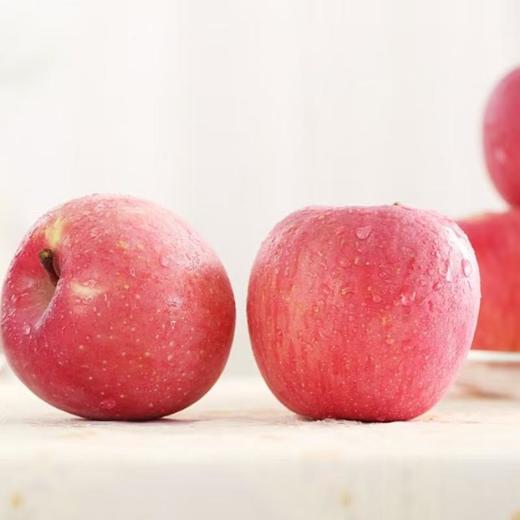 有机“暴富”脆甜红富士苹果 2.5kg/箱 商品图1