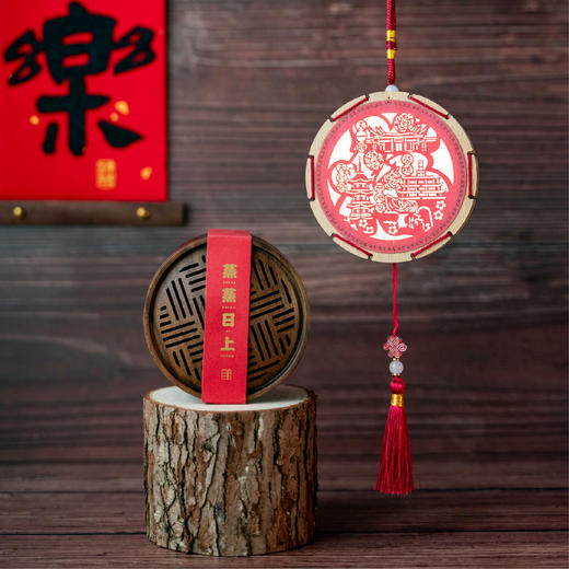 羽诗制造出品 红运高照非遗剪纸中国鼓艺术挂饰夜灯胡桃木蒸笼香炉文创礼盒 商品图0