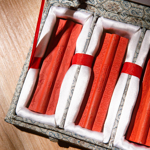 60-70年代一得阁制老朱砂墨(一锭） 商品图0