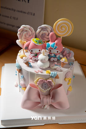 三丽鸥蝴蝶结蛋糕