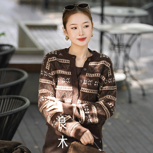 【预售7天】良木礼绵羊毛开衫（D251102756F） 商品图0