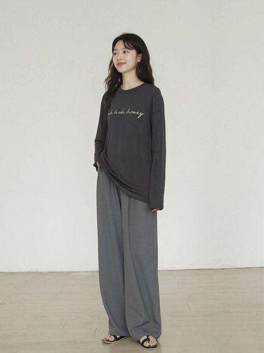 【超值特卖】666刺绣字母侧开叉长袖T恤打底衫-喜出 商品图1