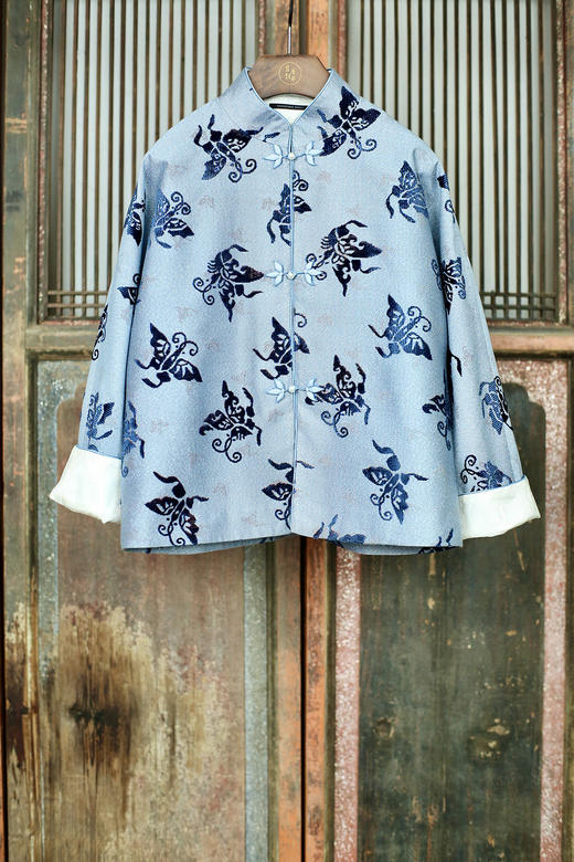 盛唐牡丹 | 百蝶纹丝毛漳缎对襟外套 商品图0