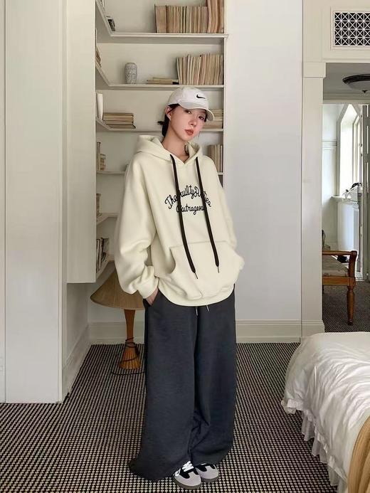 女王节抢购价-不支持退【自营】🔥🔥🔥奥粒绒【重工刺绣】 连帽款～爆款加绒厚款卫衣-喜出 商品图2