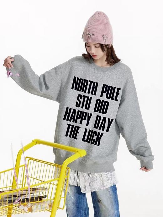 女王节抢购价-不支持退【自营】🔥🔥【潮牌卫衣】圆领牛奶绒～情侣款黑色字母宽松加绒卫衣-喜出 商品图1