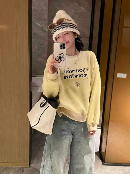 女王节抢购价-不支持退【自营】🔥🔥🔥品质奥粒绒厚款【重工刺绣】95%棉 2025精致花朵字母宽松短款卫衣-喜出 商品图0