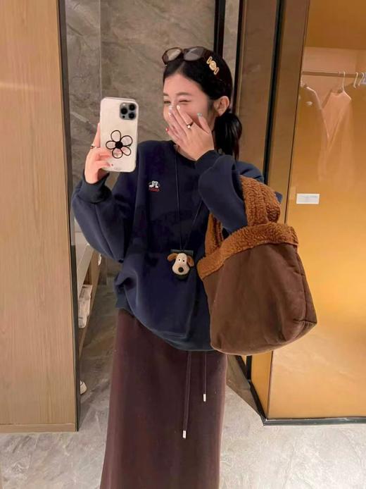 女王节抢购价-不支持退【自营】🔥🔥🔥品质奥粒绒【重工刺绣】95%棉 2025 爆款可爱狗狗加绒宽松短款卫衣-喜出 商品图2