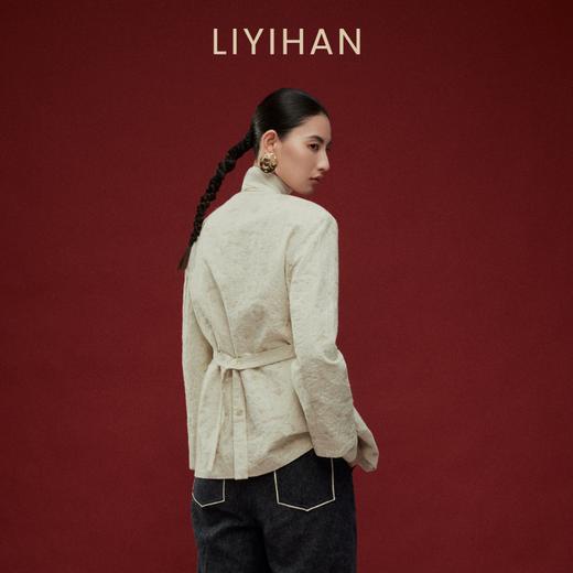 LIYIHAN写意集 2025冬季新款新中式棉质提花外套保暖米白色女夹克 商品图4