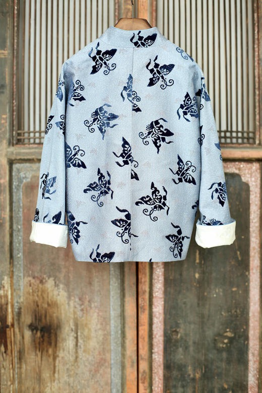 盛唐牡丹 | 百蝶纹丝毛漳缎对襟外套 商品图3