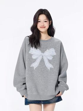 🔥🔥【潮牌卫衣】圆领牛奶绒～潮牌蝴蝶结宽松加绒卫衣-喜出