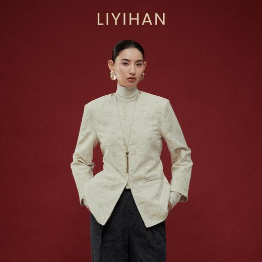 LIYIHAN写意集 2025冬季新款新中式棉质提花外套保暖米白色女夹克 商品图2