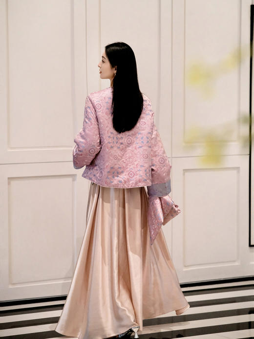 盛唐牡丹 | 鹤鹿同春重缎宋锦棉外套（配围巾） 商品图9