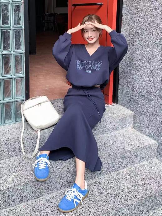 【卫衣系列】竹节刺绣字母单件V领卫衣-喜出 商品图3