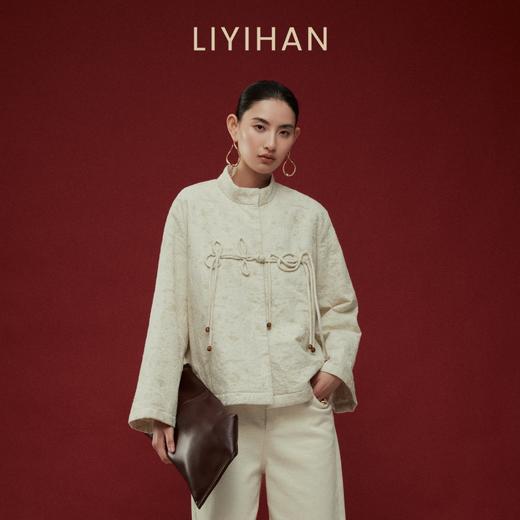 LIYIHAN写意集 2025冬新款新中式棉质提花盘扣外套白色女夹棉夹克 商品图2