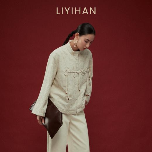 LIYIHAN写意集 2025冬新款新中式棉质提花盘扣外套白色女夹棉夹克 商品图1