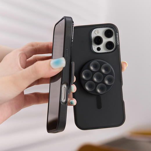 【Suck up 泡泡吸】极夜黑 POPGRIP泡泡骚手机粘贴式气囊支架 Suck up泡泡吸系列 黑色 吸盘 墙面支架 商品图1