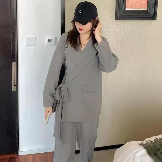 参与8折活动 ！超级福利【诗铭洛可】2026W752西服外套侧系带显瘦遮肉气场外套 商品图1