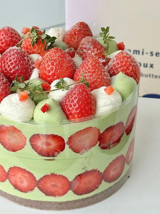 开心果草莓巧克力蛋糕，香甜可口下午茶必备 商品图1