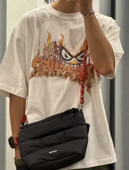 Topologie Besace云朵水桶包 商品图1