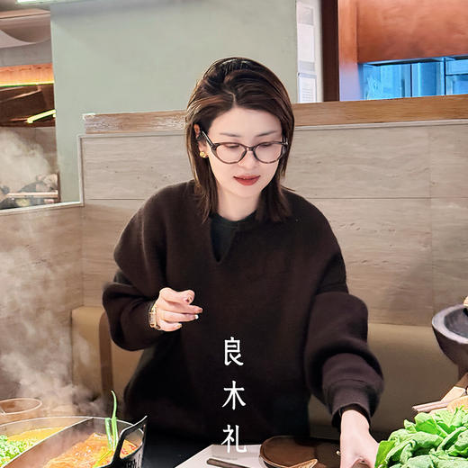 【特价不退换】【预售7天】良木礼V领上衣（D251103466F） 商品图2