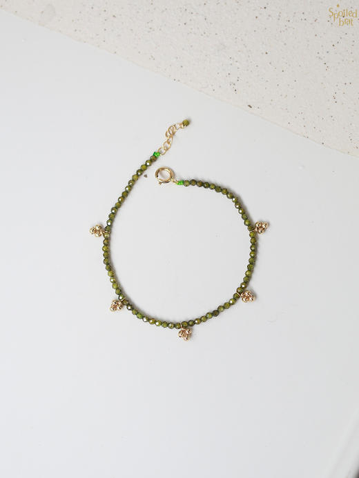 SpoiledBrat Jewelry草绿色锆石三叶金珠手链 商品图0