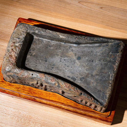 吴昌硕先生同款“赤乌七年”古砖砚 商品图2