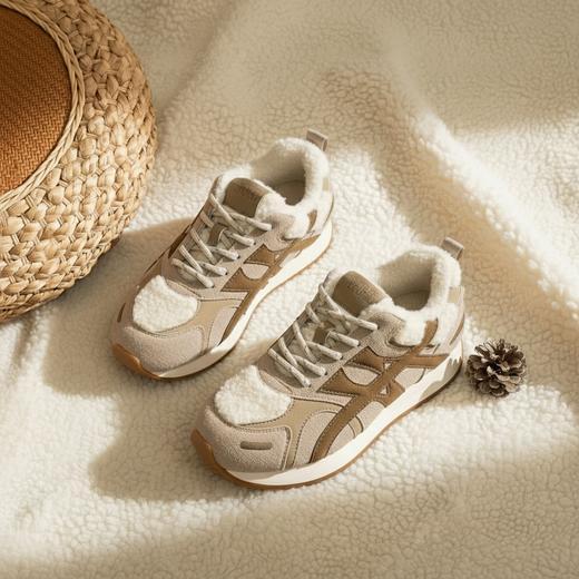 西村名物2025年冬季新款厚底防滑舒适毛绒内里保暖运动鞋德训鞋毛毛鞋T25DM40021 商品图0