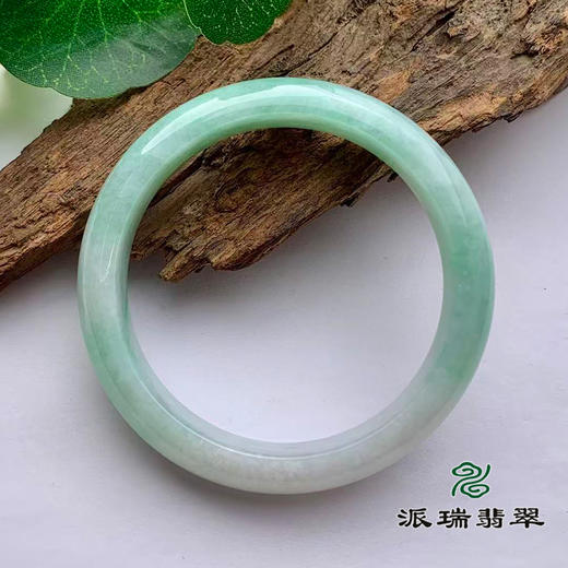 派瑞翡翠 翡翠手镯 糯种 绿色 商品图1
