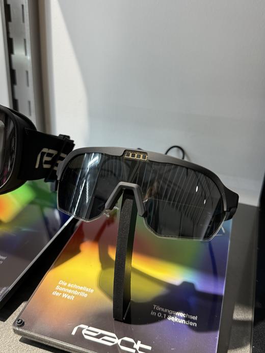 25/26Electronic DisplayDisplay-39412.300.02 商品图0