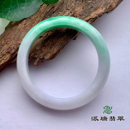 派瑞翡翠 翡翠手镯 糯种 绿色 商品图3