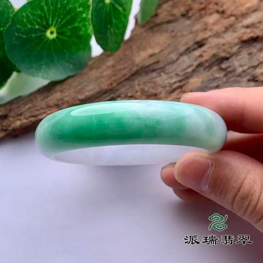 派瑞翡翠 翡翠手镯 糯种 绿色 商品图2