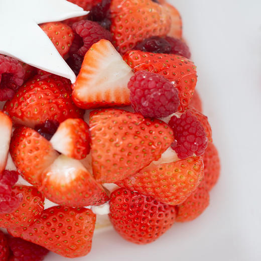 「卓卓高」TableCake｜「这是一份莓好的礼物」奶油草莓味桌桌糕（尺寸：35*35cm、45*45cm、55*55cm） 商品图3