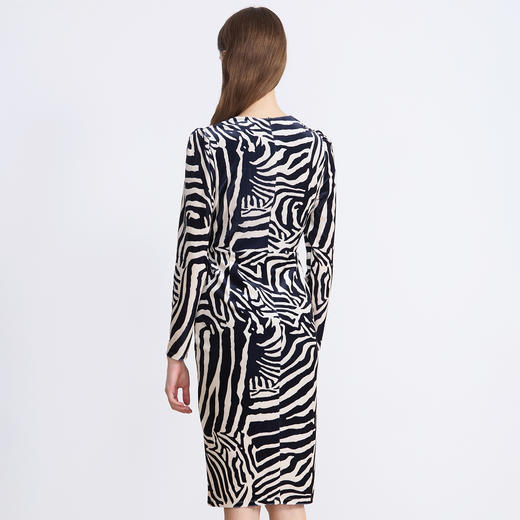 EITIE爱特爱斑马纹V领修身显瘦优雅包臀连衣裙8007722 商品图4