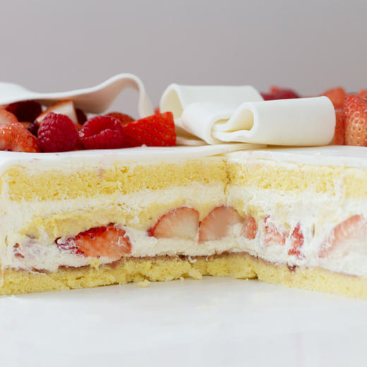 「卓卓高」TableCake｜「这是一份莓好的礼物」奶油草莓味桌桌糕（尺寸：35*35cm、45*45cm、55*55cm） 商品图6