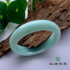 派瑞翡翠 翡翠手镯 糯种 绿色