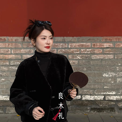 【预售7天】良木礼皮毛一体外套（D8240） 商品图3