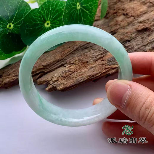 派瑞翡翠 翡翠手镯 糯种 绿色 商品图3