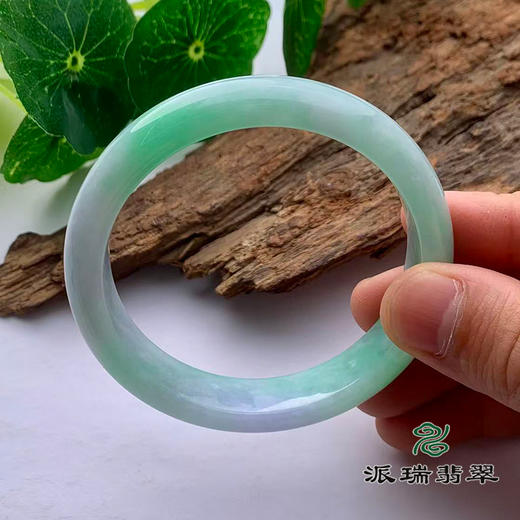 派瑞翡翠 翡翠手镯 糯种 绿色 商品图3