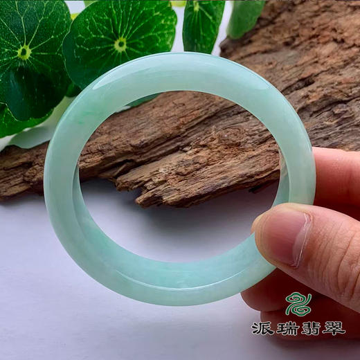 派瑞翡翠 翡翠手镯 糯种 绿色 商品图1