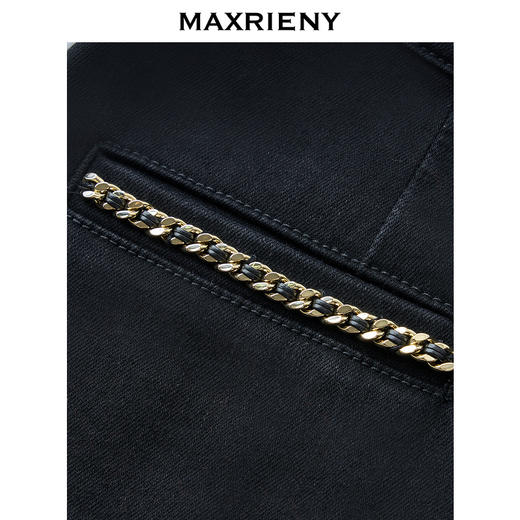 【商场同款-节庆穿搭】MAXRIENY精致休闲感金属链条装饰牛仔裤女(货号:MC85PA759) 商品图2