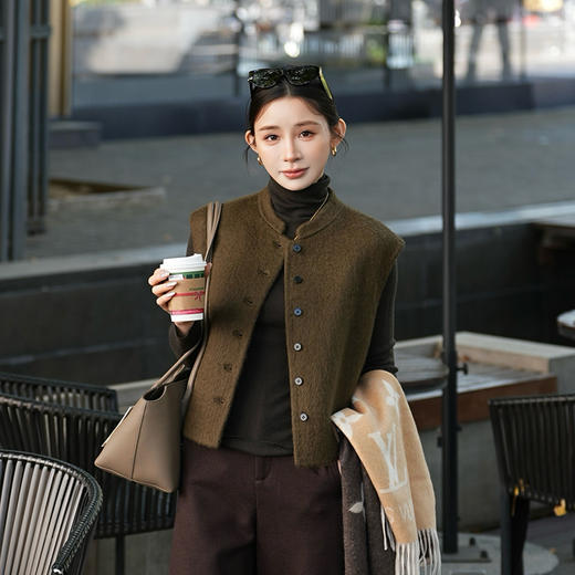 【特价不退换】【部分现货】良木礼羊毛马甲（D25110202F） 商品图0