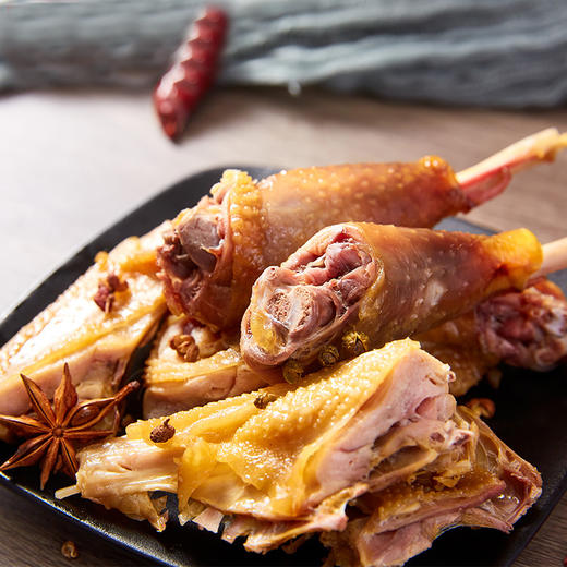 【严选】湖北风干鸡土鸡农家散养腌制腊鸡咸鸡干货腊味年货 风干鸡（带爪翅）750g/只（厂家直发） 商品图0