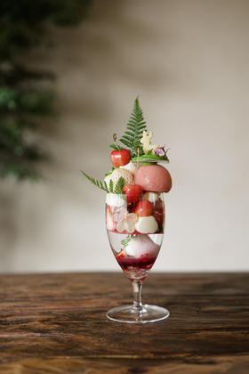 金陵暄冬·冬日芭菲(暂无黄车厘子装饰介意者慎拍）