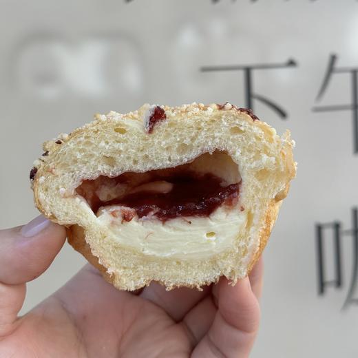 软fufu草莓奶酪包 商品图2