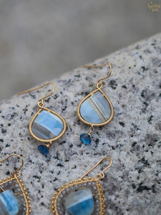SpoiledBrat Jewelry蓝纹欧泊坦桑石耳环 商品图4